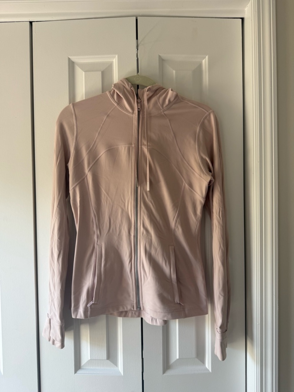 Lululemon Define hooded jacket Nulu size 8 - EUC